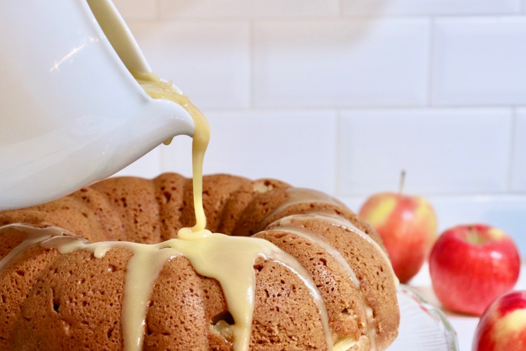 Brown Sugar Apple Bundt&nbsp;Cake