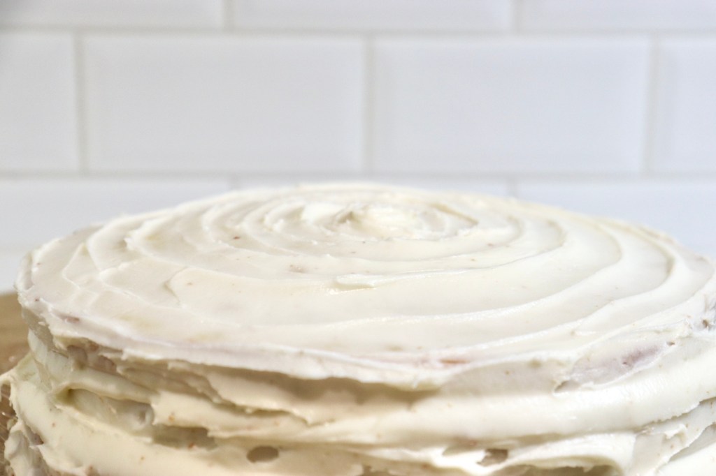 Simplest Vanilla Cake with Buttercream&nbsp;Frosting
