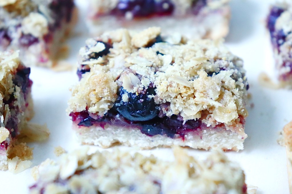 Streusel Cherry Crumble&nbsp;Bars