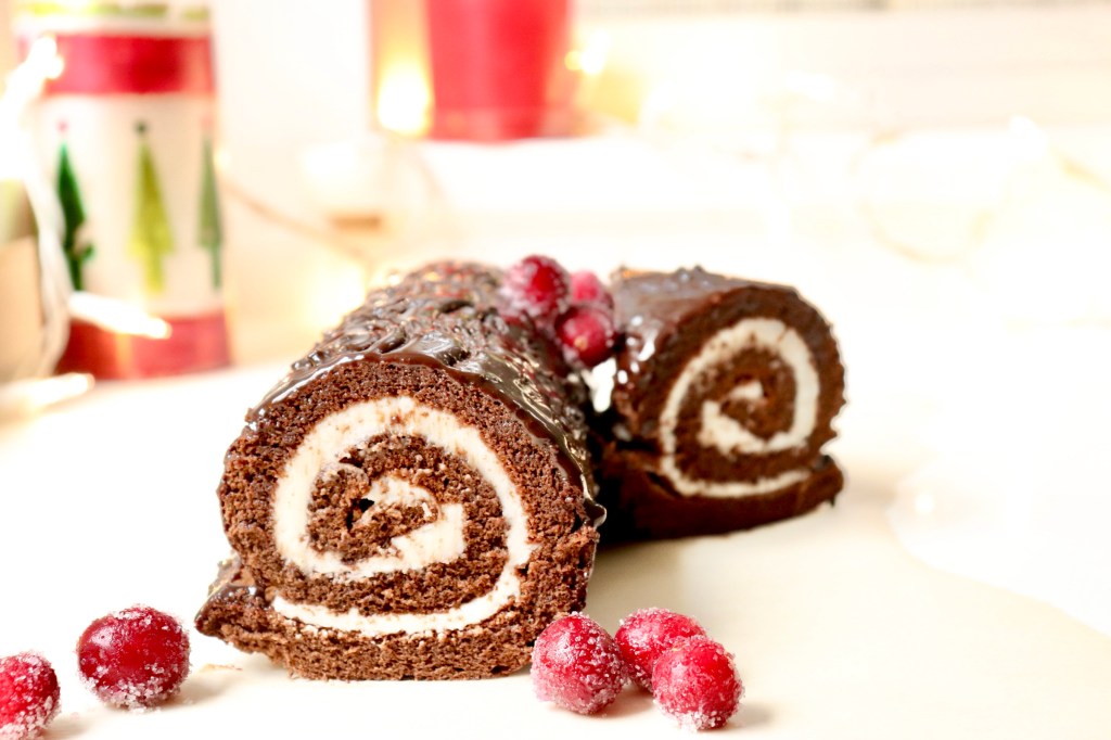 Yule log : aka chocolate Swiss&nbsp;roll